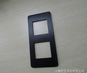 單控一開(kāi)墻壁插座開(kāi)關(guān)電源面板 百搭黑色鋁合金拉絲開(kāi)關(guān)面板選購(gòu)指南